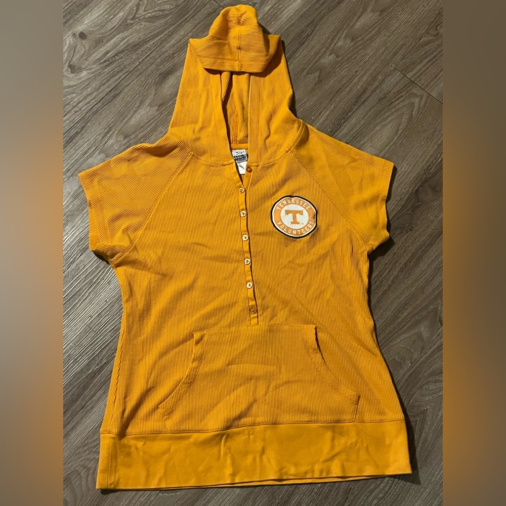 Women’s sleeveless university of Tennessee hoodie